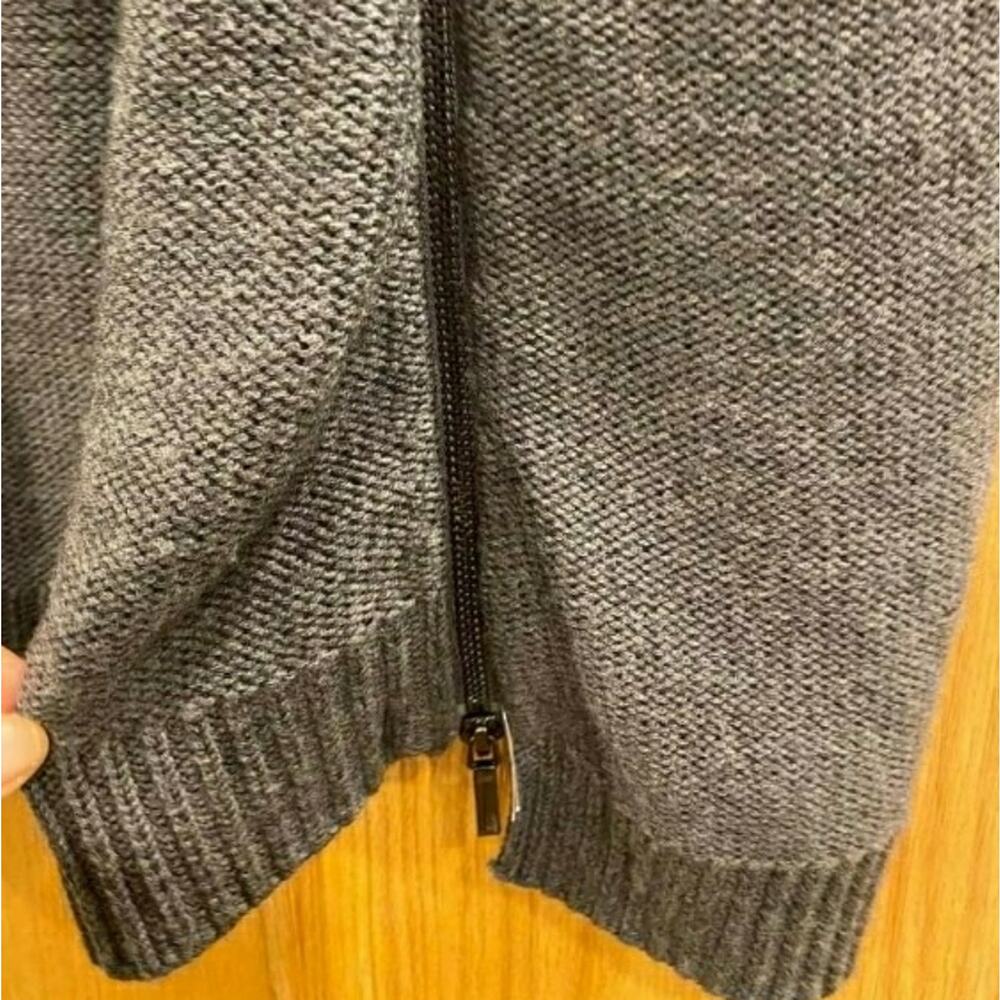 A. MOSS Sweater cap - Picture 12 of 16